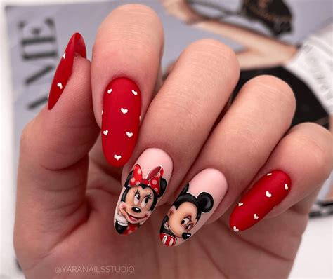 fall disney nails 4