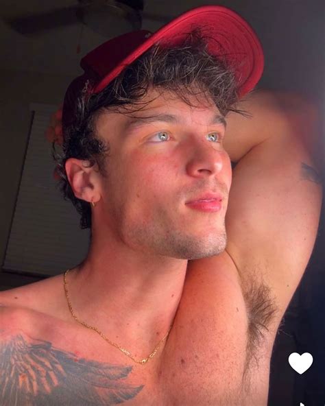 Male Celeb Pits | Stephen Nedoroscik with the hottest pits around these