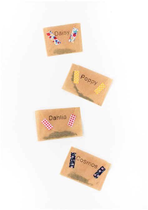 DIY Custom Seed Packets - WeAllSew
