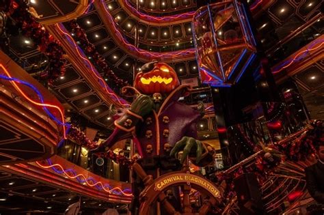 expect   halloween cruise  carnival carnival