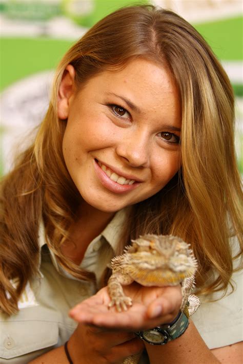 bindi irwin emotionally remembers late father steve irwin