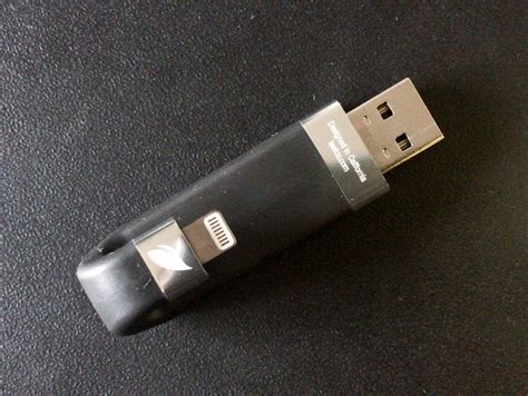 これで16GBのiPhoneでも大丈夫！ iOS用外部メモリ「leef iBRIDGE」