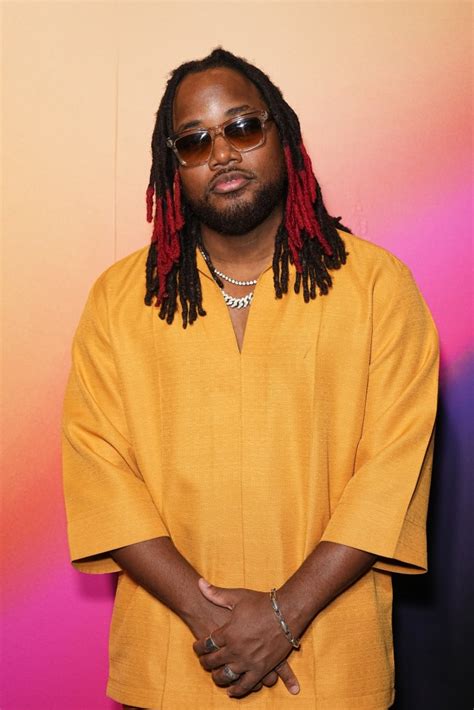 leon thomas performs rb medley  npr tiny desk debut