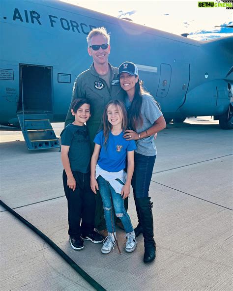 Leeann Tweeden Wiki, Biography, Age, Gallery, Spouse and more