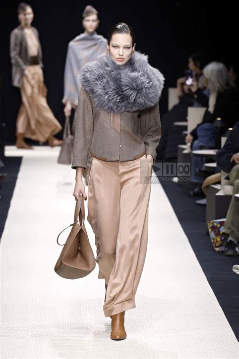 Giorgio Armani RTW Fall 2025 - Image 01 - NOWFASHION