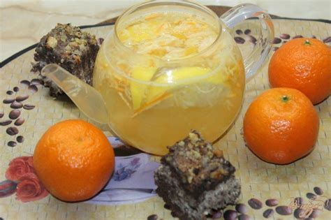 Имбирный чай с лимоном, мандаринами и медом Ингредиенты: Имбирь (корень ...