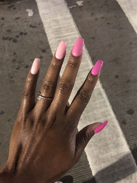best nails color for dark skin