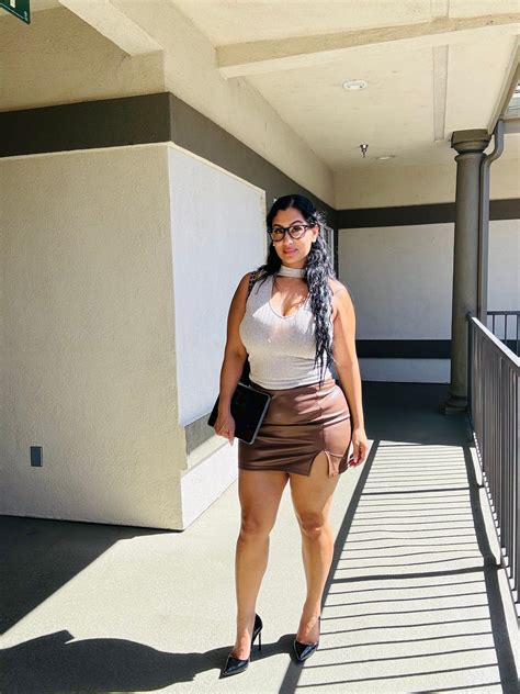 LaDonna Sanchez - Fall look in full effect 🍂 Isn’t it... | Facebook