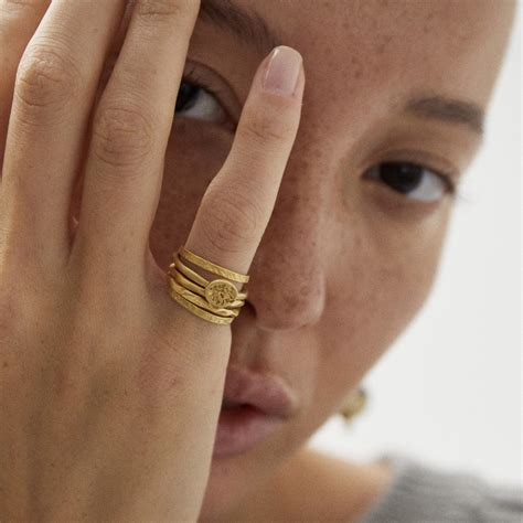 Ювелирные украшения из янтаря купить в интернет-магазине Strelnik Jewelry