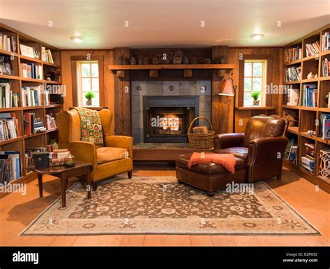 Interior of living room and fireplace Stock Photo - Alamy