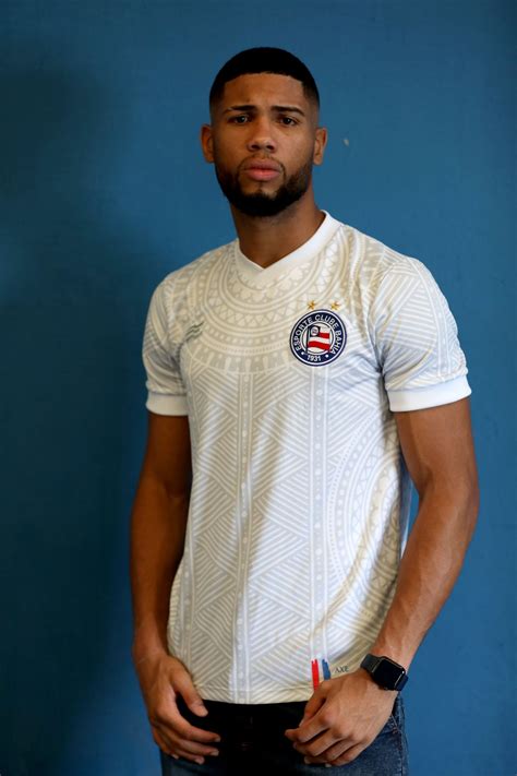 Bahia 2021 Esquadrão "Raiz de Todo Bem" Jersey - Football Shirt Culture