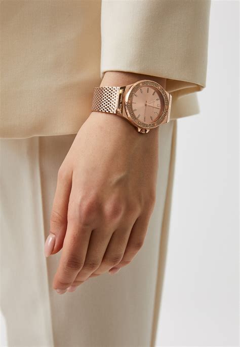 Часы женские Michael Kors MK7336 купить за 35990 руб.