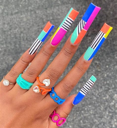 31 Trendy Summer Acrylic Nails - Kiwi & Plums