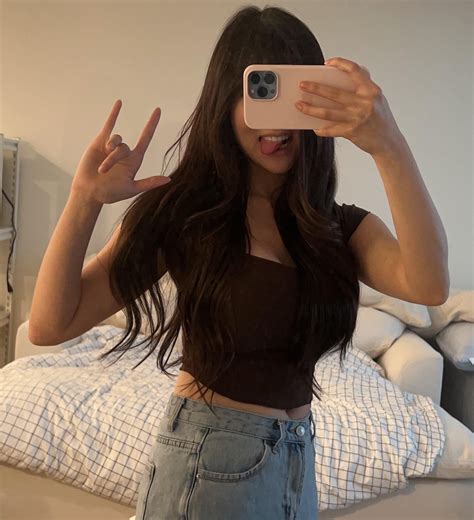 So sexy and hot : r/Ariasaki