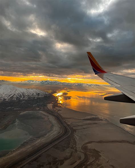 Eva Langwin | gosh the mountains really look like oreo ice cream