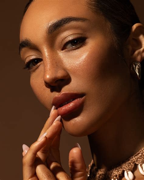 𝐓𝐡𝐞𝐫𝐞𝐬𝐚 𝐙𝐢𝐦𝐦𝐞𝐫𝐦𝐚𝐧 | Love a good backless dress to show off these gains