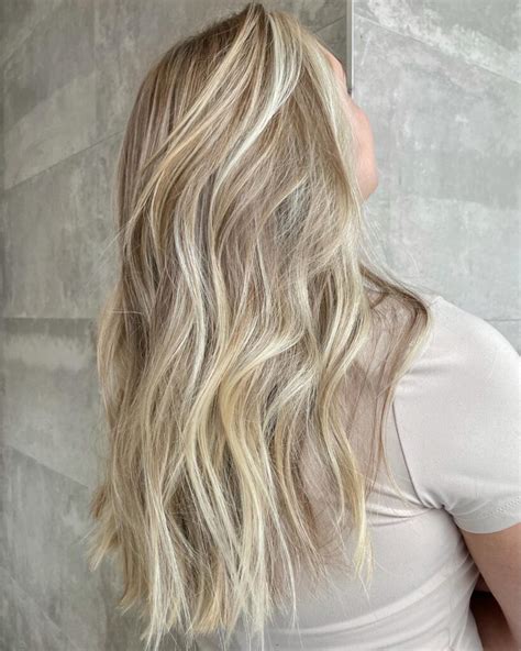 9 Dirty Bonde Hair Color Styles You’ll Love in 2024