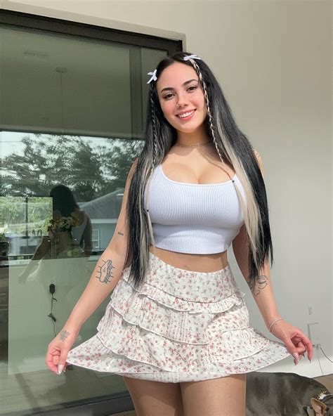 Nika Venom Bio, Age, Career, Net Worth, Height, Boyfriend & More