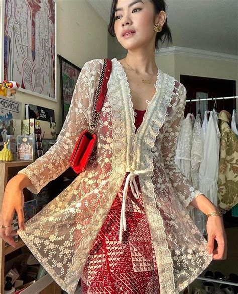 indonesian outfit indonesian traditional clothing traditional