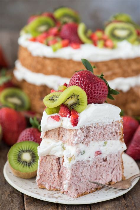 strawberry angel food cake 5