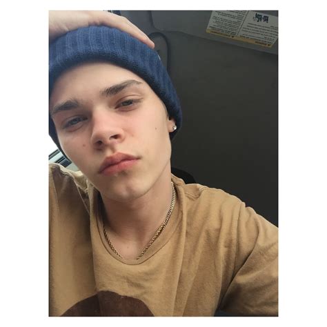 Pin by Zallyveth Sosa on 7_evann | Fashion, Hijab