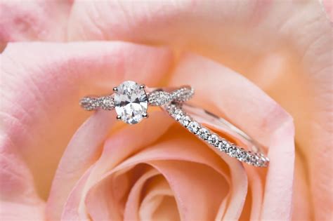 hold   savings finance  lendfirm gage diamonds