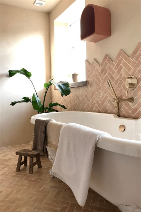 27 Terracotta Bathroom Ideas: Rustic & Beautiful - Sleek-chic Interiors