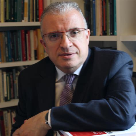 Abogado Emmanuel Salazar - Muchas felicidades a quienes desempeñan esta