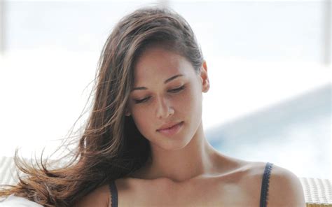 Tiffany Thompson HDwallpaperUP