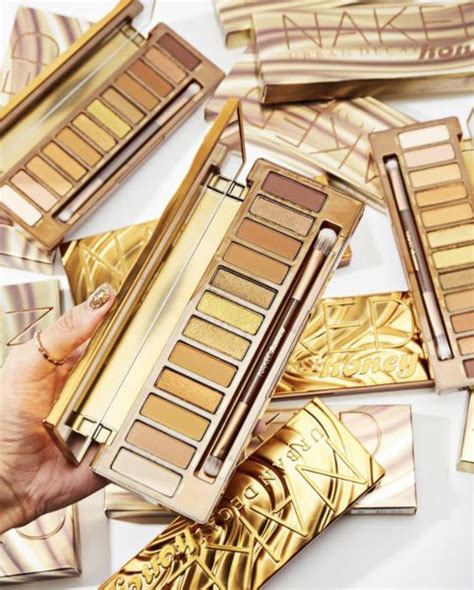 Палетка теней Naked Honey от Urban Decay: тест-драйв новинки