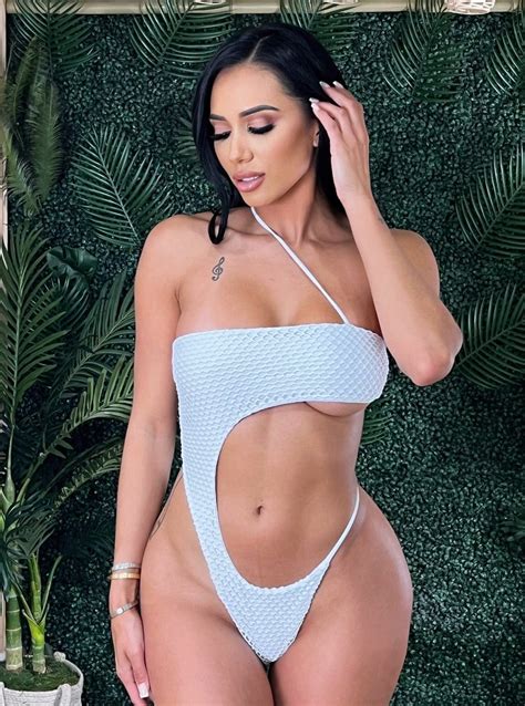 Sexy & Luxurious One-Piece Swimsuit Collection | Sohot Swimwear