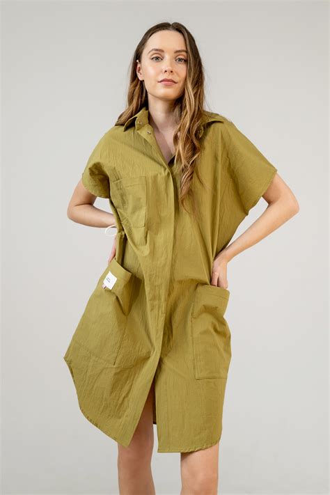 Dress Buttons & Breeze - Fluffy stuff
