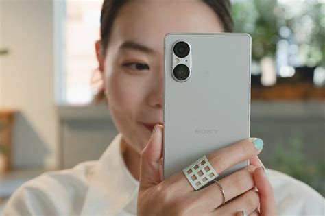 הוכרז: Sony Xperia 5 V – מכשיר דגל קומפקטי לוולוגרים