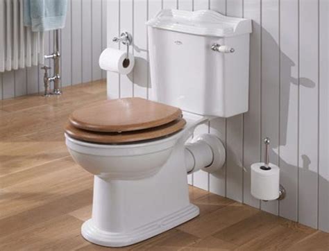 How to choose the perfect style toilet for your traditional bathroom