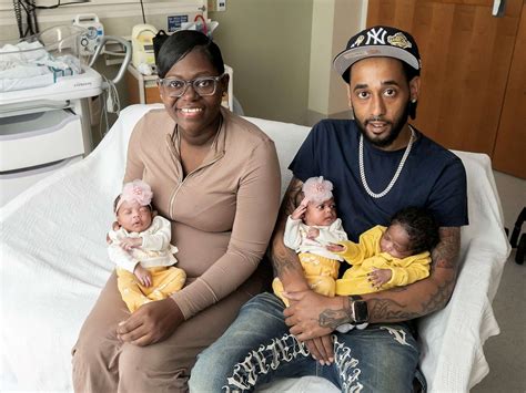 Mom of twins gives birth to triplets - Good Morning America