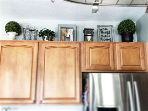 Ideas For Decorating Kitchen Cabinets With Greenery - Kitchen Ideas
