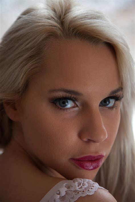 Alina Foto & Bild | portrait, portrait frauen, indoor Bilder auf ...