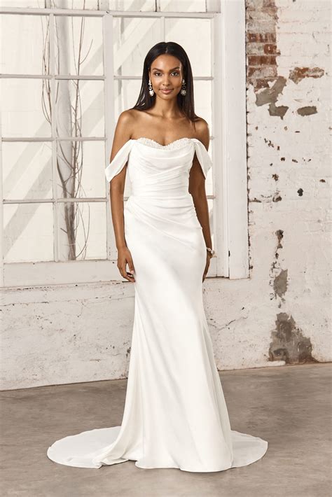 Orlando Bridal Gowns - The Dressing Room