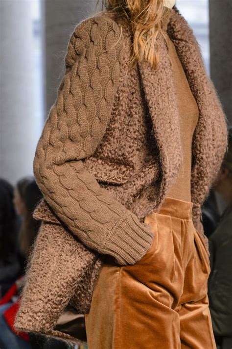 MaxMara at Milan Fashion Week Fall 2017 | Settimana della moda, Moda ...