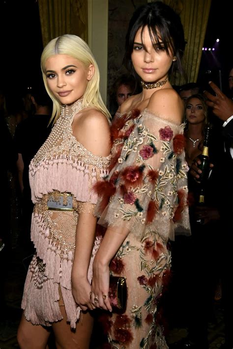 De obsessieve comeback van beauty- en modetrends uit 2016