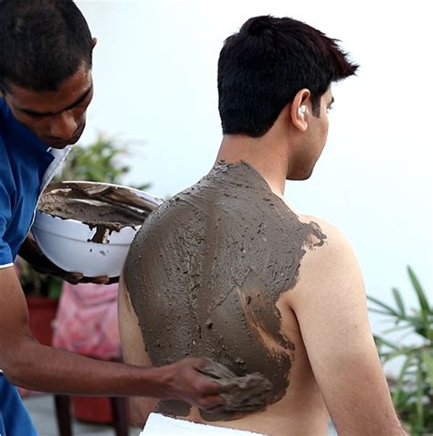 Mud Therapy in Ahmedabad, Gujarat | Shankus Natural Health Center