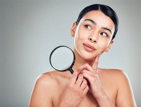 Why Does Our Skin Start to Sag? - Simi Doctors - Blog