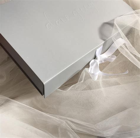 Eva Veil | theanti-bride