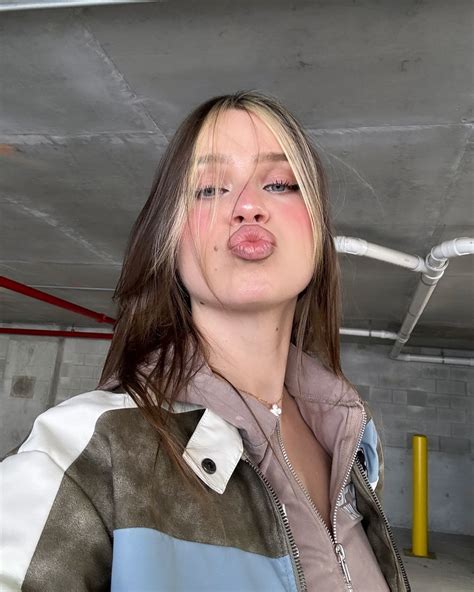 Rate this performance from 1 to 10😅🔥 #fakebodyy #homedepot #handygirl #