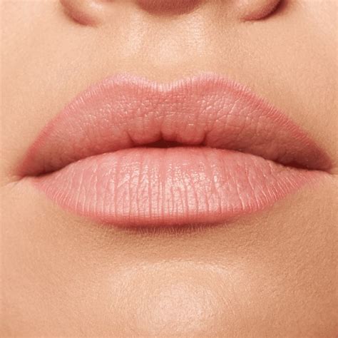essence Soft & Precise matita per labbra | notino.it