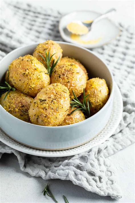 Whole Roasted Baby Potatoes - It's Not Complicated Recipes