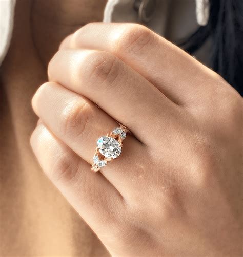 Oval engagement ring - ulsdlights