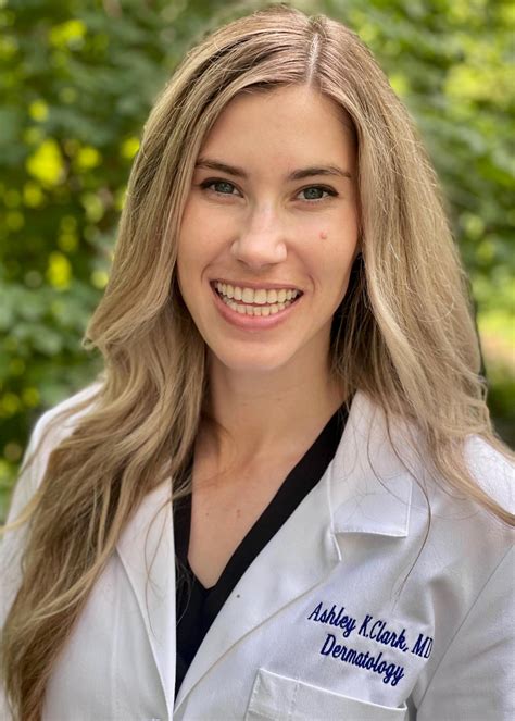 Ashley Clark's Instagram, Twitter & Facebook on IDCrawl