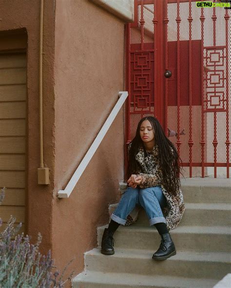 Actress Troy Leigh-Anne Johnson HD Instagram Photos and Wallpapers