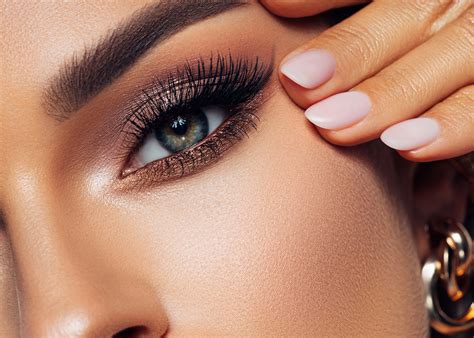 makeup ardell coco eve hairwell berrywell